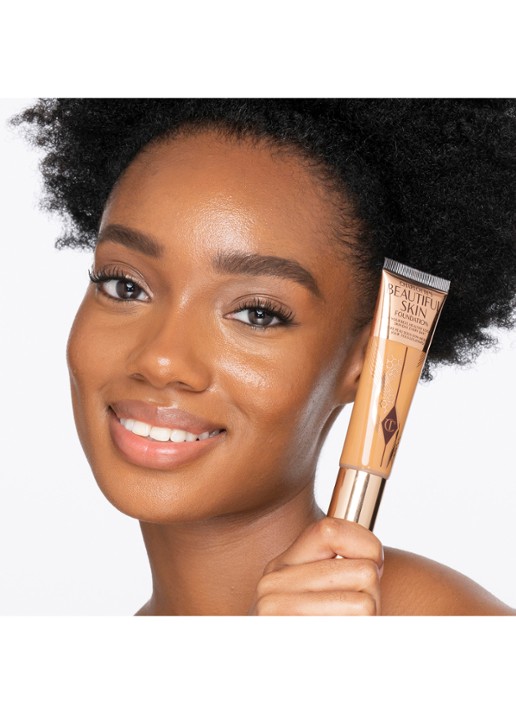 Charlotte Tilbury Beautiful Skin Foundation - vloeibare foundation - achterkant 5 warm_13