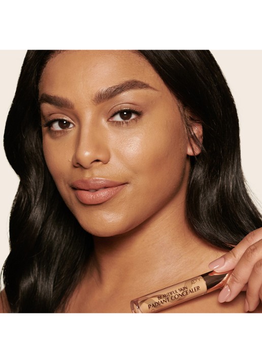 Charlotte Tilbury Beautiful Skin Radiant Concealer - vloeibare concealer - detail 2 11.5 deep