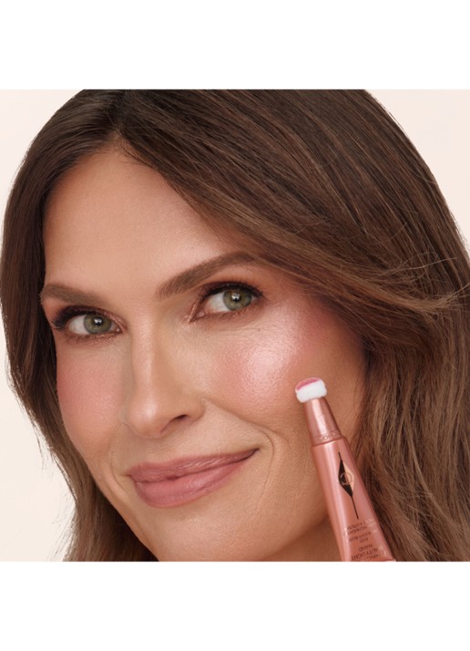 Charlotte Tilbury Charlotte's Mini Viral Beauty Icons - travel size make-up set t.w.v. €82 - detail 3 undefined