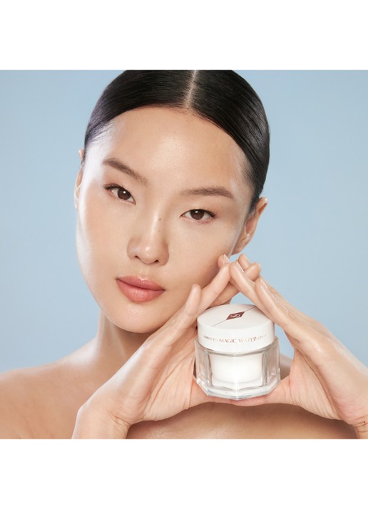 Charlotte Tilbury  Dark Spot Correcting + Hydration Revival Duo - verzorgingsset - detail 5 transparant