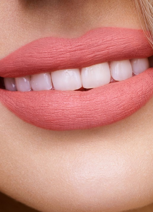 Charlotte Tilbury Hollywood Lip - liquid lipstick - voorkant 2 platinum blonde