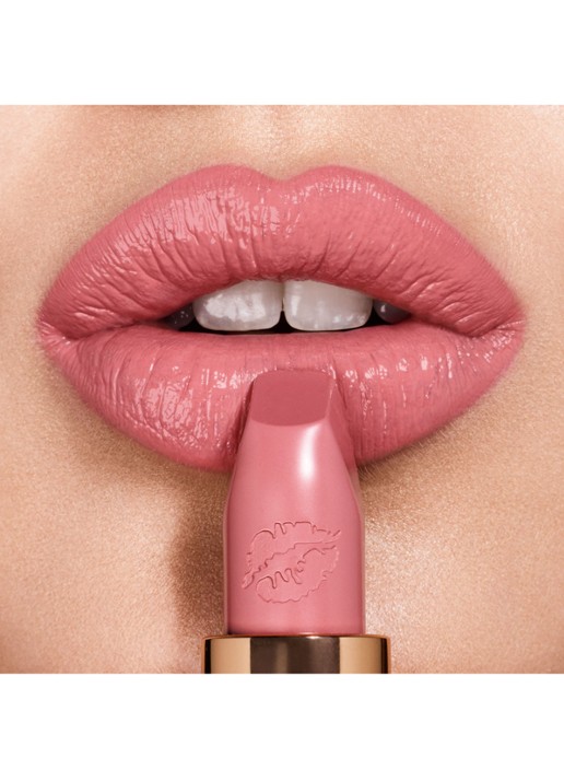 Charlotte Tilbury Hot Lips lipstick - detail 2 liv it up pink