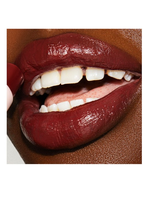 Charlotte Tilbury Hyaluronic Happikiss Lip Balm Lipstick - detail 5 happyberry