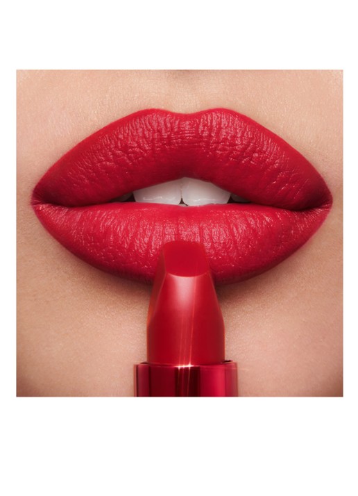 Charlotte Tilbury Matte Revolution - lipstick - detail 3 hollywood vixen