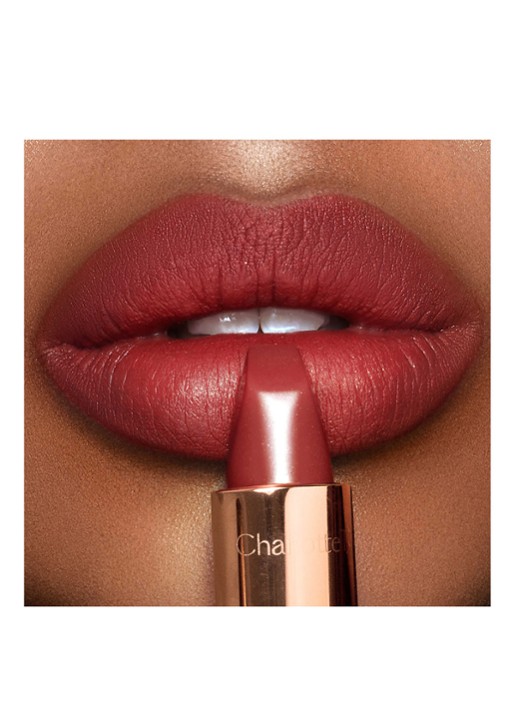 Charlotte Tilbury Matte Revolution - lipstick - detail 5 walk of no shame