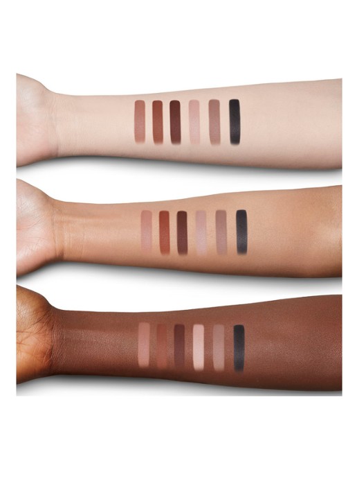 Charlotte Tilbury Super Nudes Easy Eye Palette - detail 7 nude