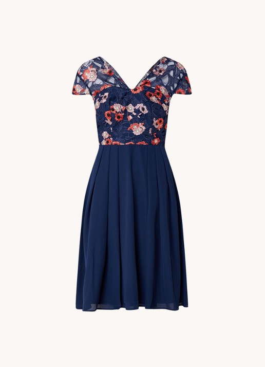 Chi Chi London Crochet midi jurk met V-hals  Blauw  de Bijenkorf