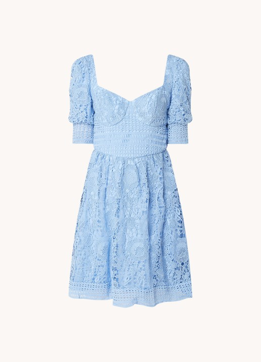 Chi Chi London Mini jurk van kant en rugdecolleté - voorkant 2 lichtblauw