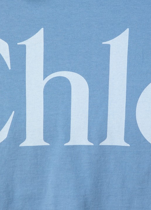 Chloé Oversized cropped T-shirt met logoprint - detail 4 staalblauw