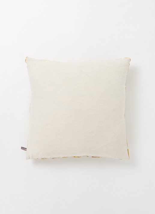 Claudi  Fineas sierkussen 45 x 45 cm - voorkant 3 goud
