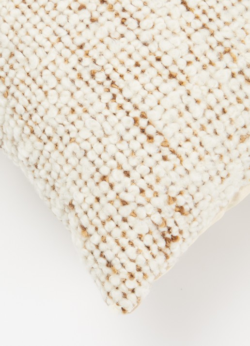 Claudi Piazza Exclusive sierkussen 45 x 45 cm - detail 2 gebroken wit