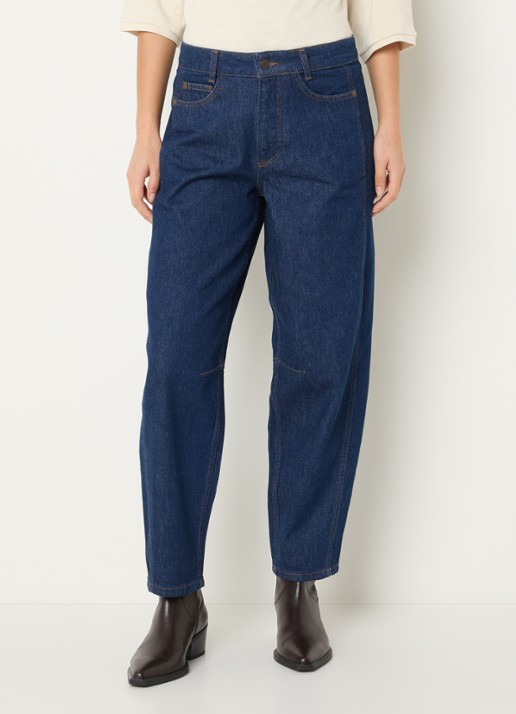 Claudia Sträter High waist tapered jeans met donkere wassing - detail 4 indigo