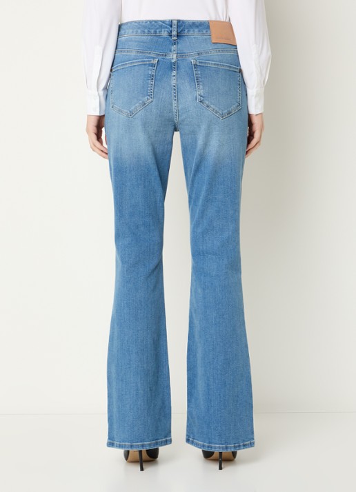 Claudia Sträter Mid waist flared jeans met lichte wassing - achterkant indigo