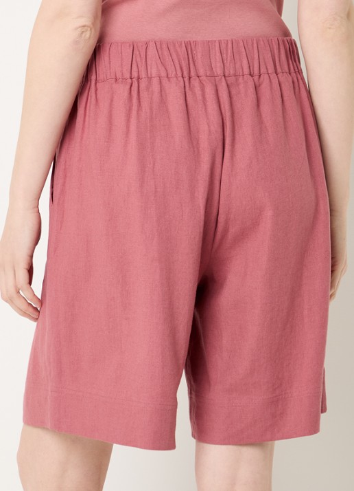 Claudia Sträter Mid waist loose fit korte broek in linnenblend - achterkant oudroze