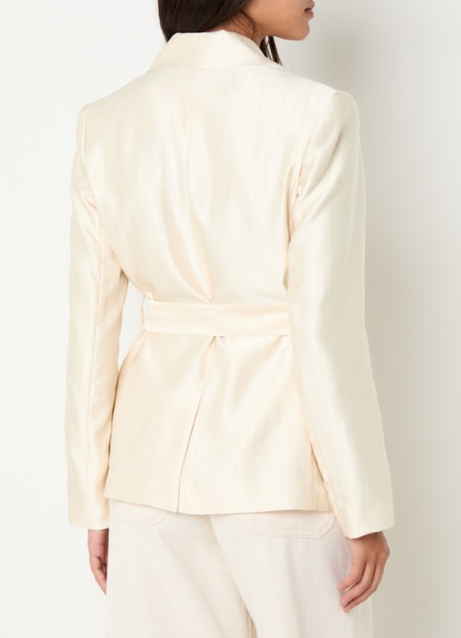 Claudie Pierlot Blazer van satijn met ceintuur - achterkant 2 vanillegeel