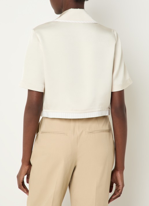 Claudie Pierlot Cropped blouse van satijn met borstzak - achterkant beige
