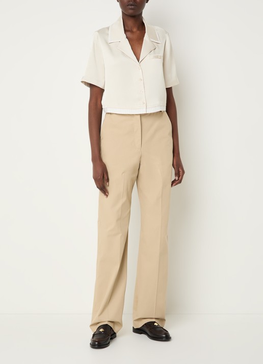 Claudie Pierlot Cropped blouse van satijn met borstzak - voorkant 3 beige