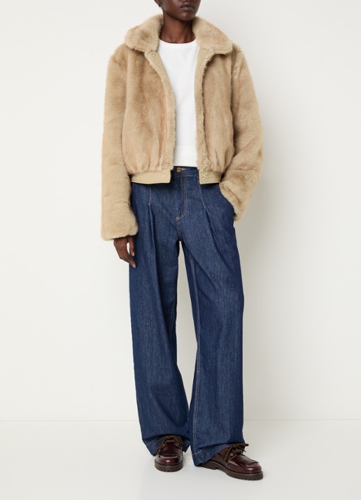 Claudie Pierlot Jack met imitatiebont en steekzakken - voorkant 3 beige
