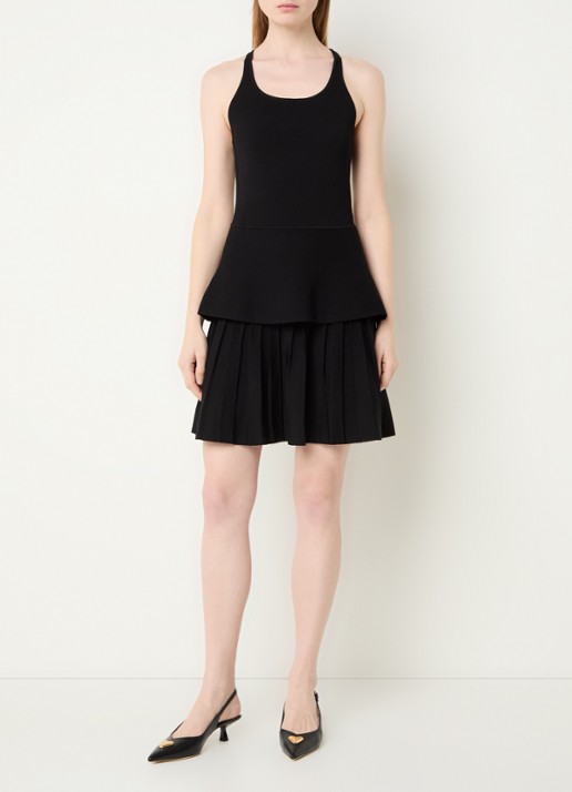 Claudie Pierlot Manuci fijngebreide mini jurk met peplum en plissé - voorkant 4 zwart