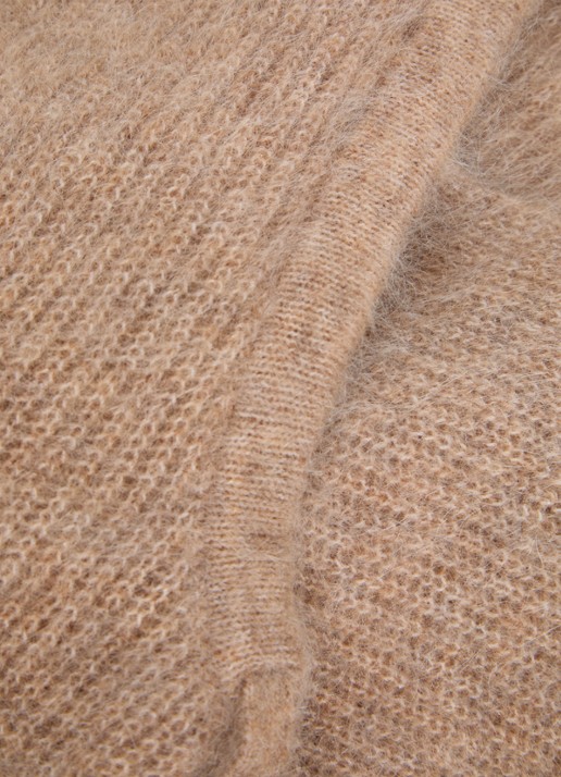 Claudie Pierlot Ribgebreide muts in wolblend  - detail zand