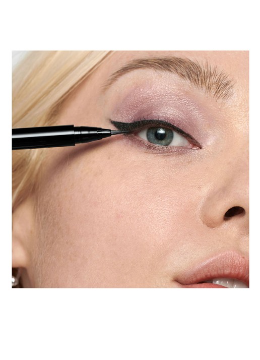 Clinique High Impact Easy Liquid Liner - eyeliner - detail 4 03 - espresso