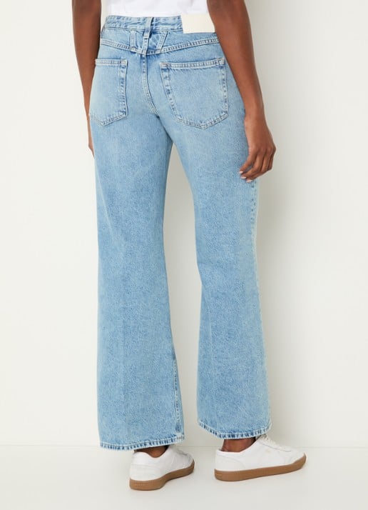 CLOSED Gillan low waist flared jeans met lichte wassing  - achterkant 5 lichtblauw