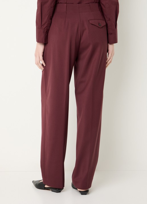 CLOSED Mawson mid waist loose fit pantalon in scheerwolblend - achterkant bordeauxrood