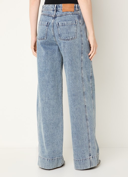 Co'Couture Denice mid waist wide leg jeans met lichte wassing - achterkant blauw