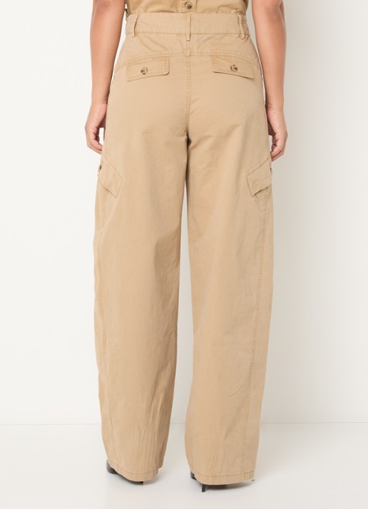 Co'Couture EvelynCC high waist balloon fit cargobroek met klepzakken - achterkant 4 zand