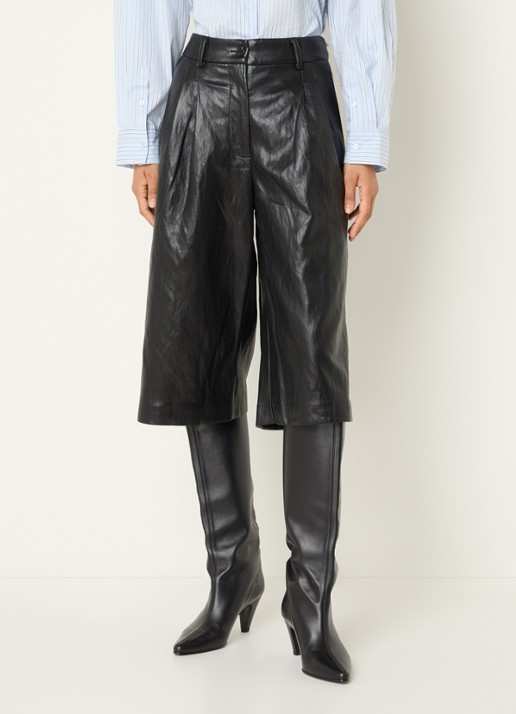 Co'Couture Gitt high waist wide fit korte broek van imitatieleer
