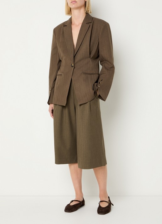 Co'Couture Prestancc high waist loose fit korte broek met plooidetail - voorkant 4 donkerbeige