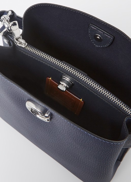 Coach Willow Bucket schoudertas van leer met afneembare schouderriem - detail donkerblauw