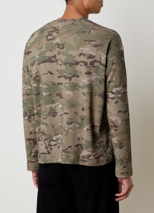 Cole Buxton Longsleeve met camouflageprint - achterkant 3 khaki