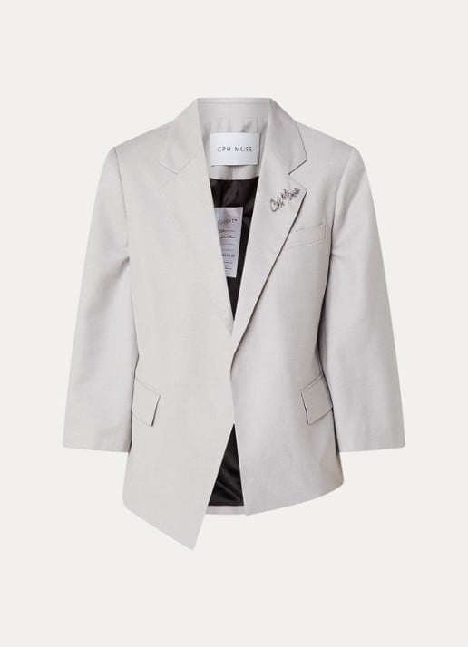 Copenhagen Muse Tenna blazer met schoudervulling en klepzakken - voorkant lichtgrijs