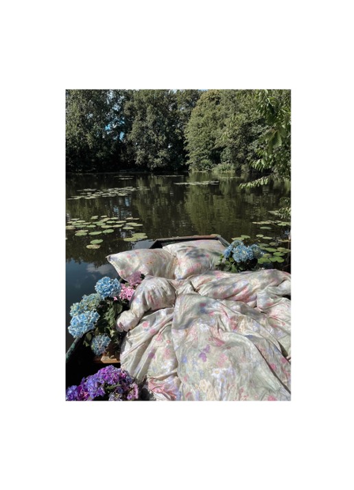 Crisp Sheets Monet dekbedovertrek  satijn 300 TC - inclusief kussensloop - voorkant 2 lindegroen