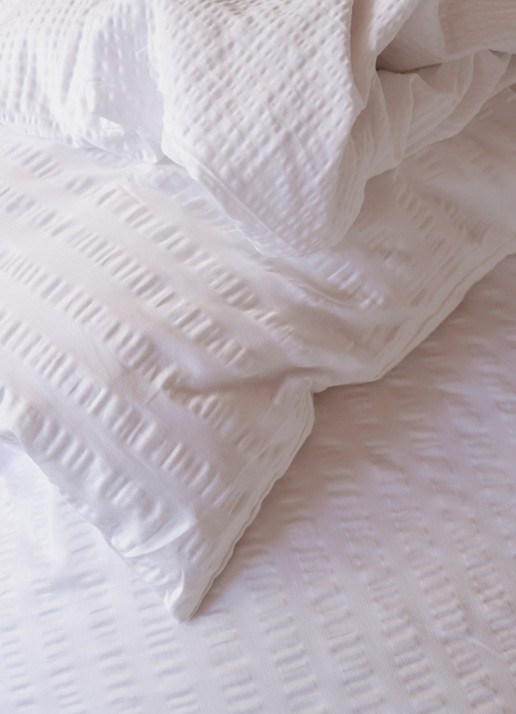 Crisp Sheets Smooth Waffle dekbedovertrek van katoensatijn 200TC - inclusief kusensloop - detail 3 wit
