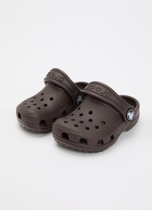 Crocs Classic Clog instapper met logo  - voorkant 6 donkerbruin