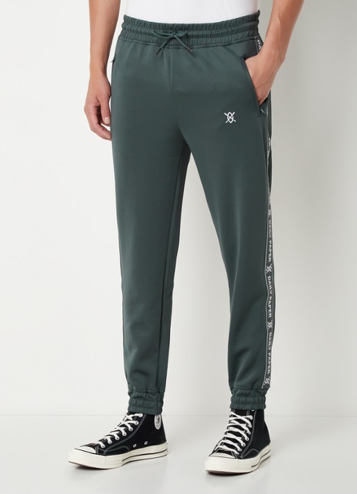 Daily Paper Etape tapered fit cropped trackpants met ritszakken en logoband - detail 3 bronsgroen