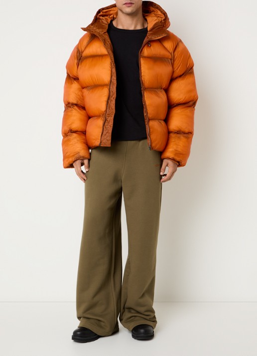 Daily Paper Raglan puffer jack met steekzakken - voorkant 2 oranje