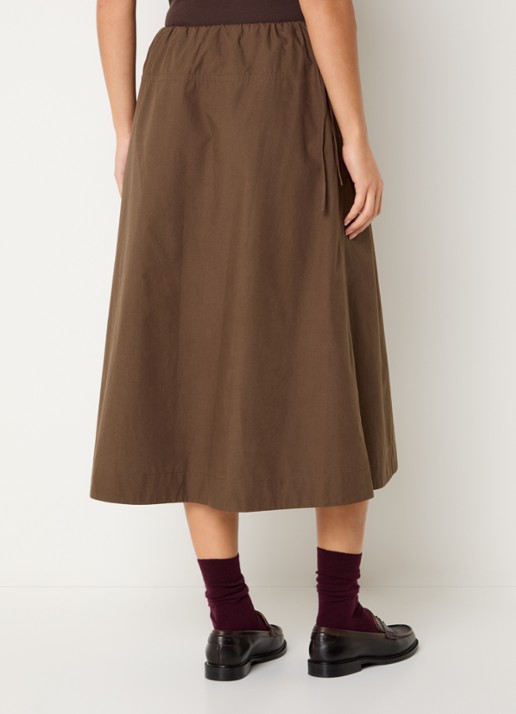 Damson Madder Caspia midi rok met steekzakken - achterkant chocoladebruin