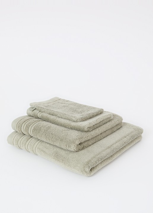 de Bijenkorf Home Evolution badhanddoek - 580 gr/m2 - 60 x 110 cm - voorkant 2 groen