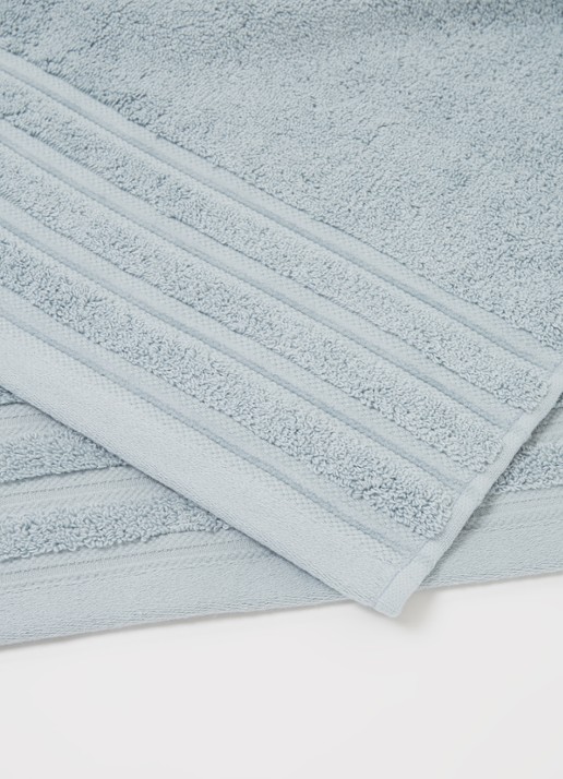 de Bijenkorf Home Evolution badlaken - 580 gr/m2 - 70 x 140 cm - detail 4 lichtblauw