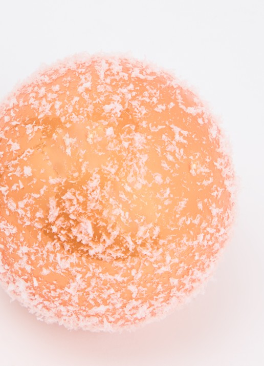de Bijenkorf Home Sneeuw kerstbal 8 cm - detail oranje