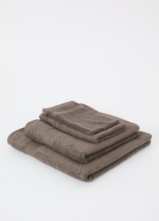 de Bijenkorf Home  Softness washand - 600 gr/m2 - 16 x 21 cm set van 2 - voorkant 3 bruin