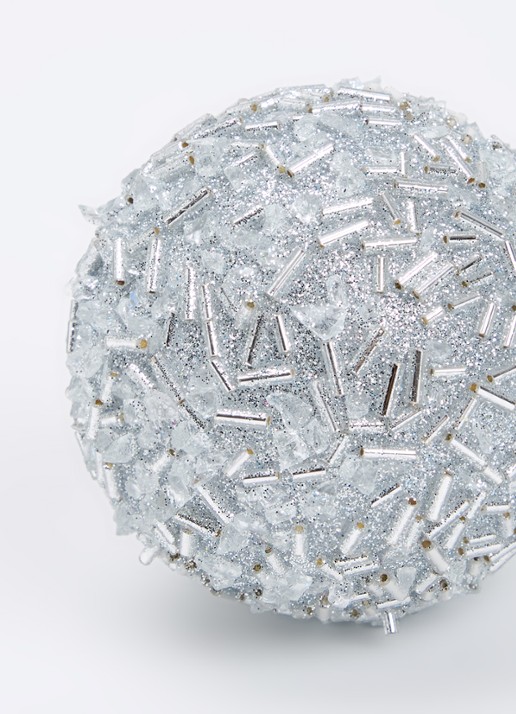de Bijenkorf Home Zilver Hagel kerstbal 8 cm - detail zilver
