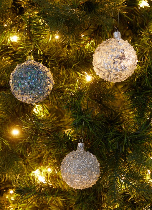 de Bijenkorf Home Zilver Hagel kerstbal 8 cm - voorkant 3 zilver