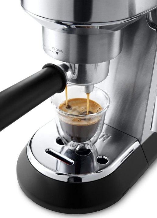 DeLonghi Dedica espressomachine EC685.M - detail 4 zilver