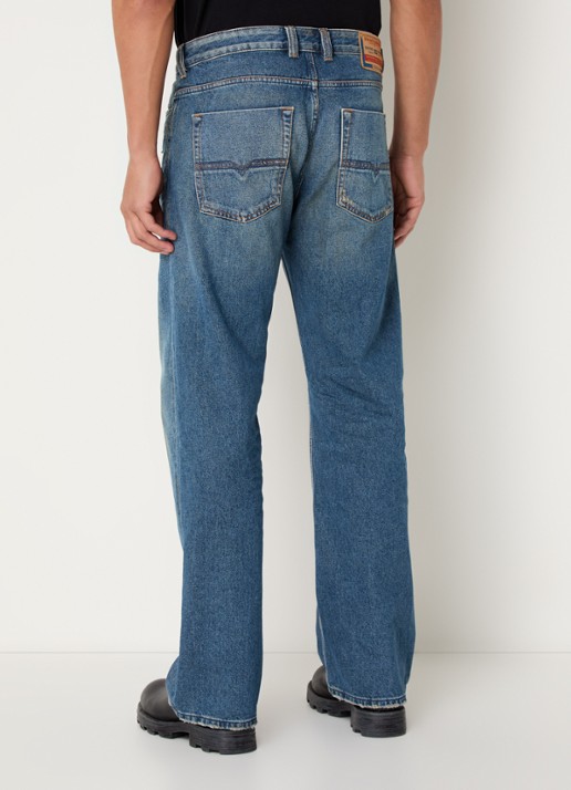 Diesel 1980 D-Eeper straight leg jeans met medium wassing - achterkant indigo