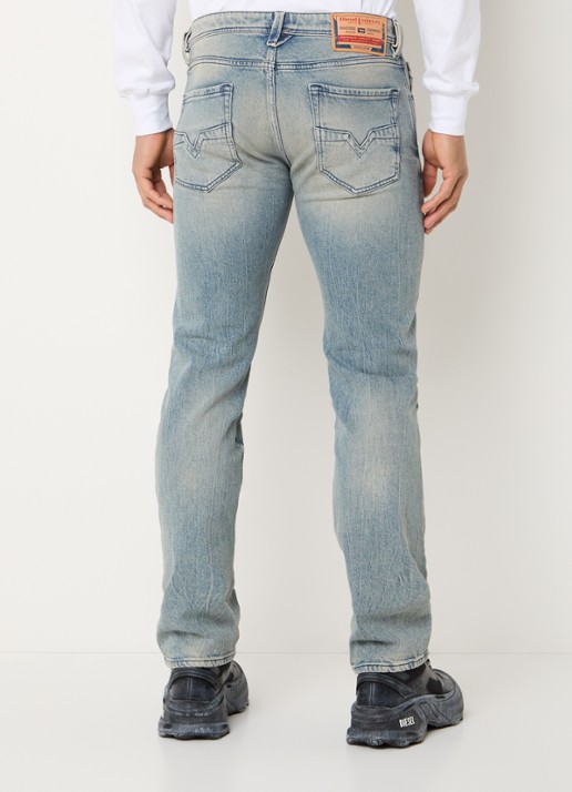 Diesel 1985 Larkee straight leg jeans met verwassen afwerking - achterkant indigo