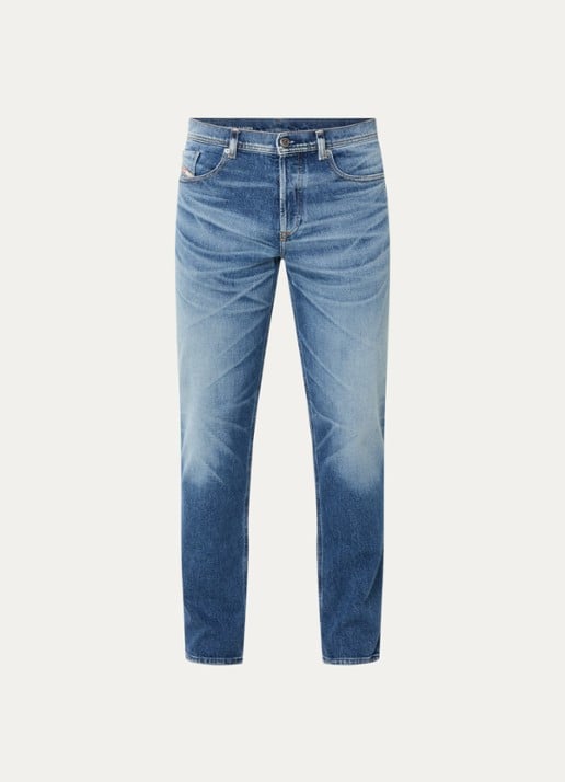 Diesel 2023 D-Finitive regular fit jeans met medium wassing - voorkant 4 indigo
